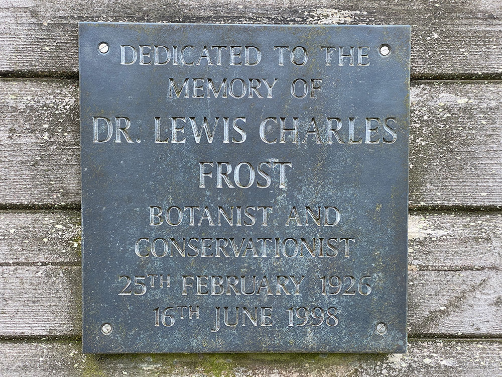 Lewis Frost plaque
